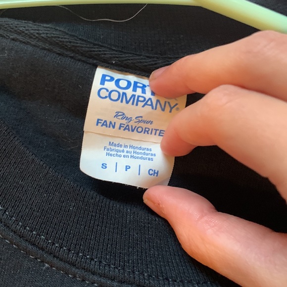 Black lightning bolt sweatshirt - Picture 2 of 3